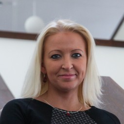 Dr Anna Wałek